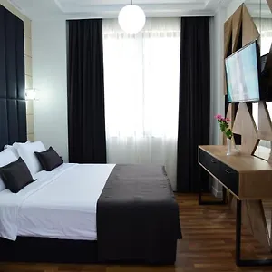 Comfort **** Tirana
